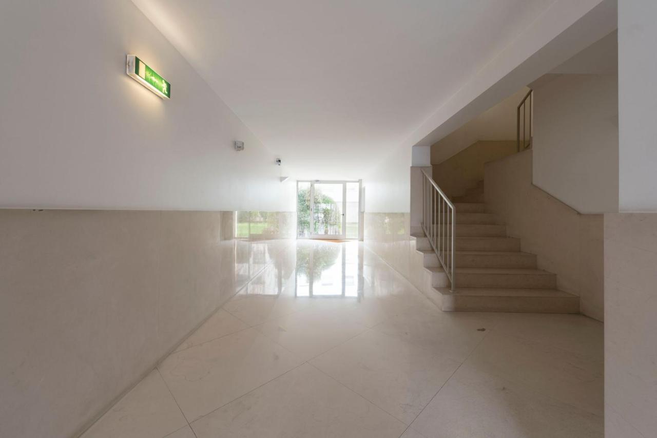 ماتوسينهوس Lovelystay - Oporto Beach Apartment With 2 Free Parking Spots المظهر الخارجي الصورة