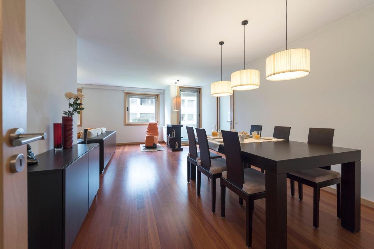 ماتوسينهوس Lovelystay - Oporto Beach Apartment With 2 Free Parking Spots المظهر الخارجي الصورة