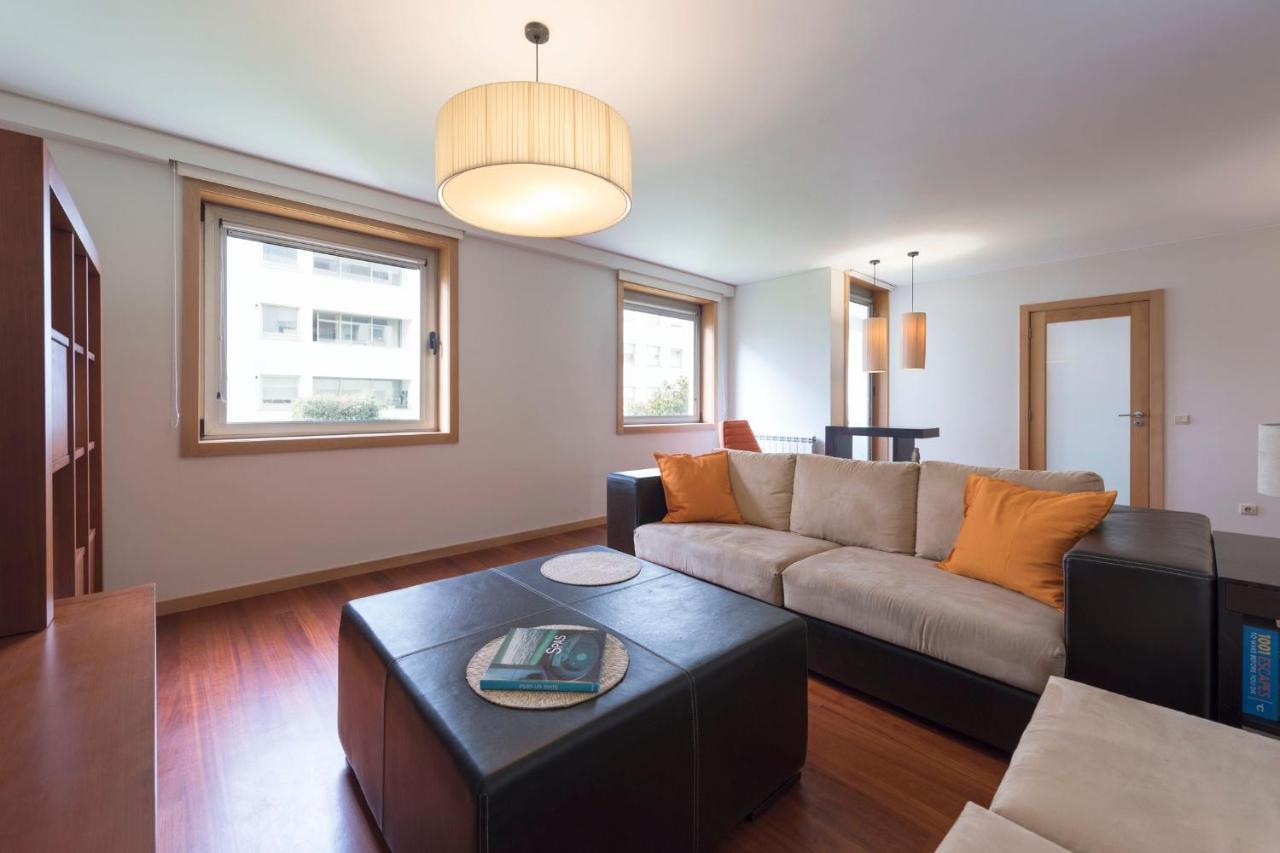 ماتوسينهوس Lovelystay - Oporto Beach Apartment With 2 Free Parking Spots المظهر الخارجي الصورة